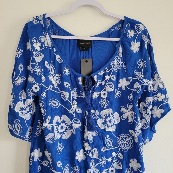 Liv Los Angeles Artsy Floral Embroidered Boho Flowy Blue Top S - Picture 2 of 8